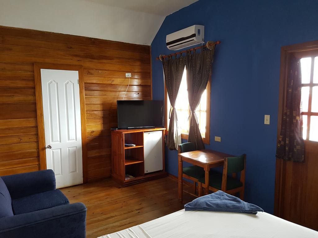 Hotel Olas Bocas del Toro Exterior photo